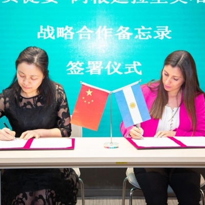 La Rioja firmó convenio para permitir la apertura de relaciones comerciales con China