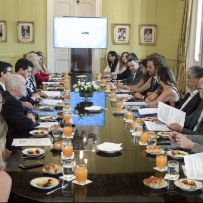 Cafiero en "modo Alberto": gabinete, gobernadores y deuda