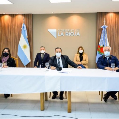 Resultó negativo el hisopado de Covid-19 al gobernador Ricardo Quintela