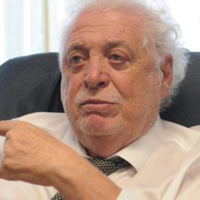 Ginés González García estalló contra los anticuarentena, en medio de la fuerte suba de contagios