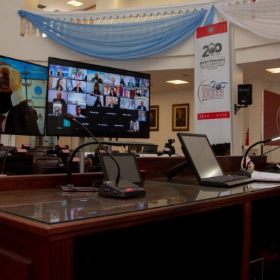 Florencia López solicitó a España maquinaria para fábricas de aceituna   