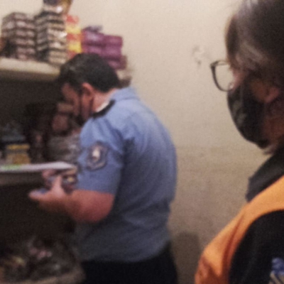 Incautaron 50 cajas de pirotecnia en local céntrico