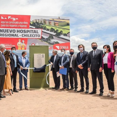 El Presidente recorrió el predio donde se construirá el hospital de Chilecito