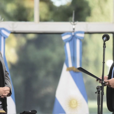 Fernández: "Encomendé a Vizzotti que protocolice al máximo el suministro y aplicación de vacunas"
