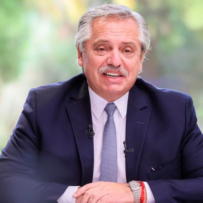 El Presidente evoluciona de "forma favorable" y se encuentra "asintomático"