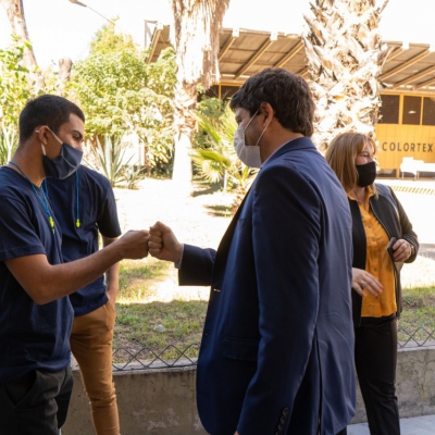 Jóvenes inician su entrenamiento laboral en la fábrica Colortex