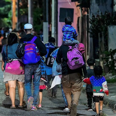 Ni la pandemia ni la militarización detienen la salida de familias centroamericanas a EEUU