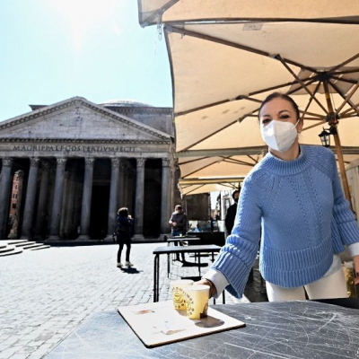 Italia eliminó el toque de queda nocturno para el 20% de la población