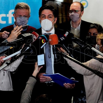 Habrá "presencialidad plena" en las escuelas desde el 1 de septiembre