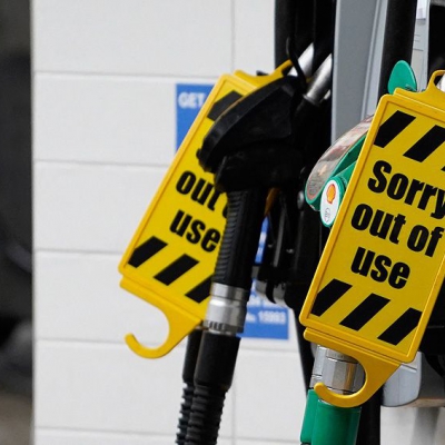 Soldados transportarán combustible para paliar crisis de suministro por falta de choferes