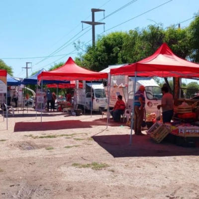 Mercado popular al encuentro de la familia