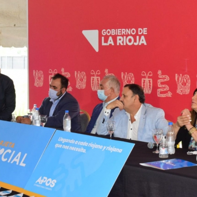 El Gobierno lanzó la tarjeta social para la adquisición de medicamentos