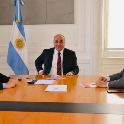 Llegan a La Rioja Manzur, De Pedro y seis gobernadores