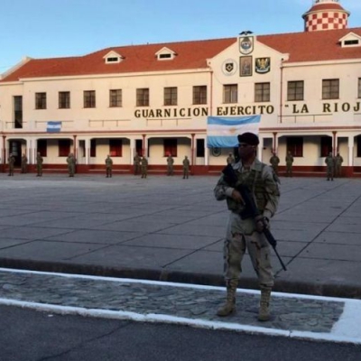 El Municipio pide que el Regimiento permanezca en Capital