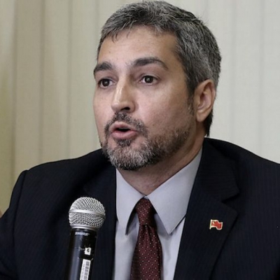 El Gobierno paraguayo bajó el precio de seis tipos de naftas