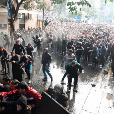 FdT repudió el accionar de la policía porteña y advirtió que JxC "pone en riesgo la democracia"