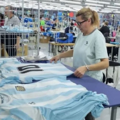 La mítica camiseta del '86 se fabrica en la La Rioja