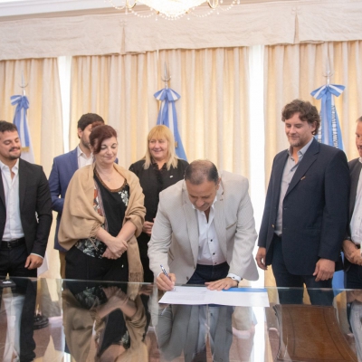 El Gobierno firmó con Nación el REPRO para beneficio de los trabajadores de la Riojana
