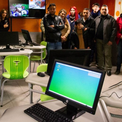 El Gobierno inauguró un Aula Maker en el Colegio Provincial N° 9