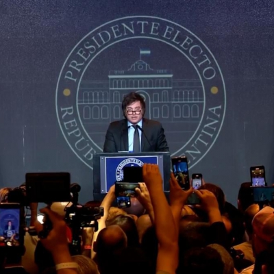 Milei arma su gabinete, anunció privatizaciones y la eliminación del Banco Central