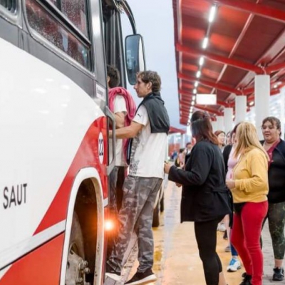 Rioja Bus brindará servicio especial al Parque Acuático