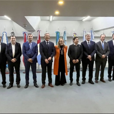 Los gobernadores del PJ se reúnen para fijar posición ante la presidencia de Milei