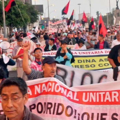 Masiva movilización en Perú con la consigna "Que se vayan todos"