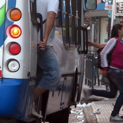 Los gremios del transporte se sumaron con un paro a la huelga del 24 de la CGT