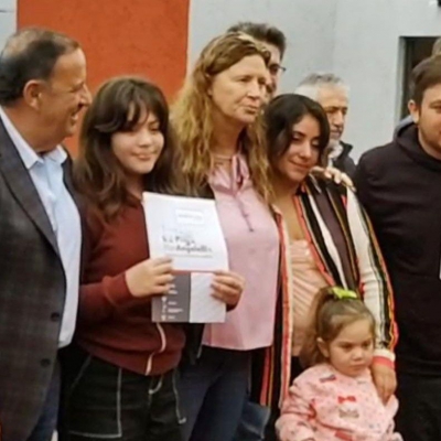 El Gobernador entregó nueve viviendas en el barrio Susana Quintela