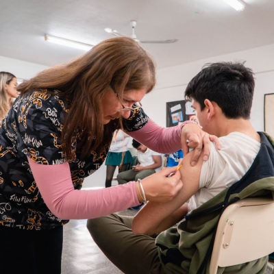 "La campaña de vacunación se enmarca respetando la autonomía de los jóvenes"