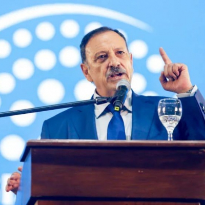 Quintela volvió a cuestionar las “políticas de ajuste” nacionales