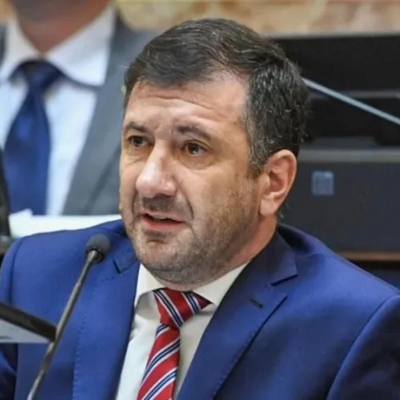 Unión por la Patria pide sesionar para la remoción del senador Kueider