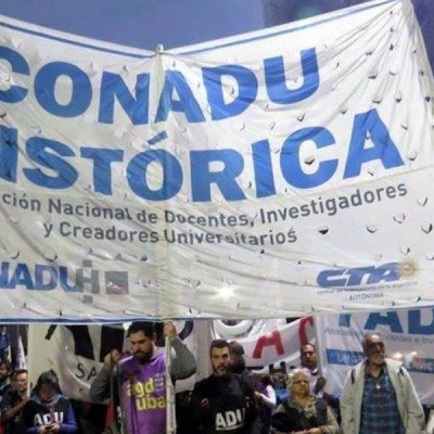 Advierten que los docentes universitarios perdieron más del 50% de su salario