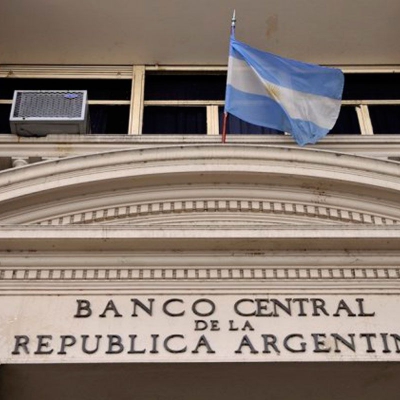El BCRA dispuso una nueva baja de la tasa de política monetaria