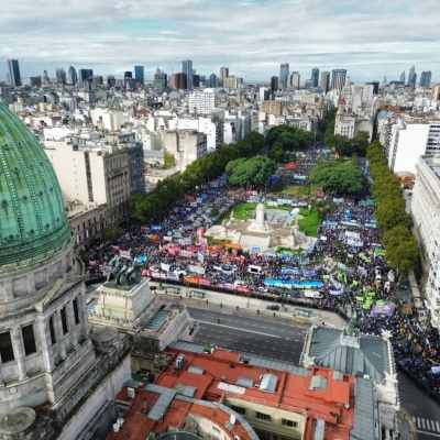 Fue masivo el apoyo de la CGT a la tradicional marcha de los jubilados