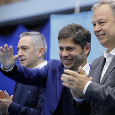 Kicillof respaldó el apartamiento de policías bonaerenses vinculados a un candidato libertario