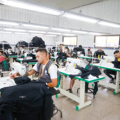 En el 2025, hubo 153 despidos en la industria del vestido y la indumentaria
