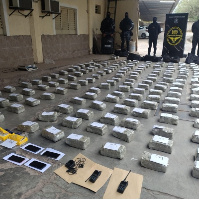 Policía coartó banda y secuestró sustancias ilegales por valor de $ 3 mil millones