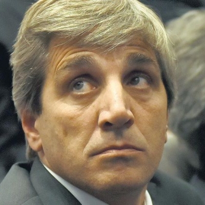 Caputo explica sus sociedades en guaridas fiscales y el endeudamiento