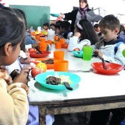 El Gobierno destinará 120 millones para alimentación escolar
