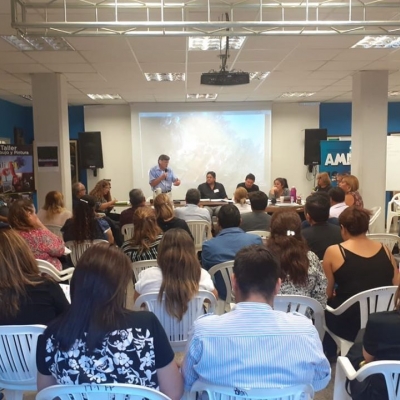 Tras una extensa asamblea, AMP esperará hasta el miércoles la oferta del Gobierno