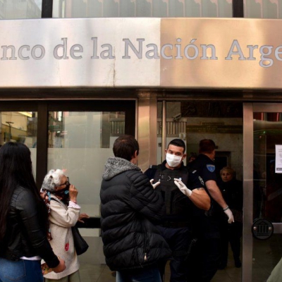 Dólares y plazos fijos: los dos cambios clave que rigen a partir de este lunes
