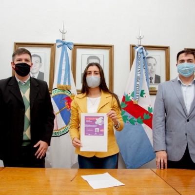 Legislatura provincial lanzó los primeros dos cursos para docentes 