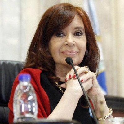 Cristina Fernández consideró que hubo un "fake allanamiento" a la quinta de Macri