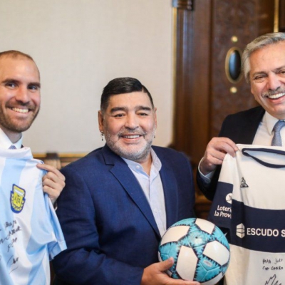 "¿Argentina? ¡Maradona!": las razones por las que el Gobierno decretó duelo nacional
