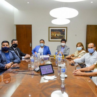 El Gobierno Provincial anunció la puesta en marcha de una nueva fábrica con la que se generarían 100 nuevos empleos