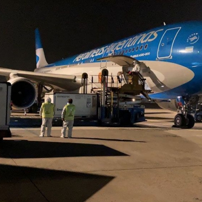 Llega esta tarde el décimo vuelo de Aerolíneas Argentinas con más vacunas Sputnik V