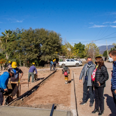 Avanza la construcción de la plaza del barrio Joya del Velasco