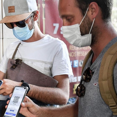 Francia extiende el uso del pasaporte sanitario a los mayores de 12 años