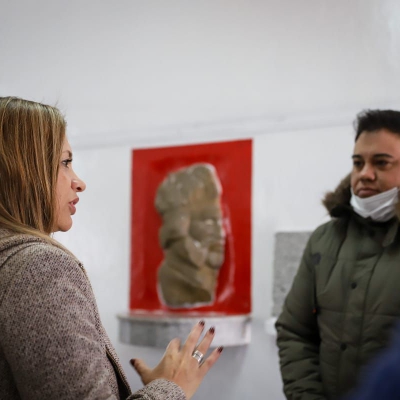 Madera visitó obras de refacción en el barrio Ferroviario